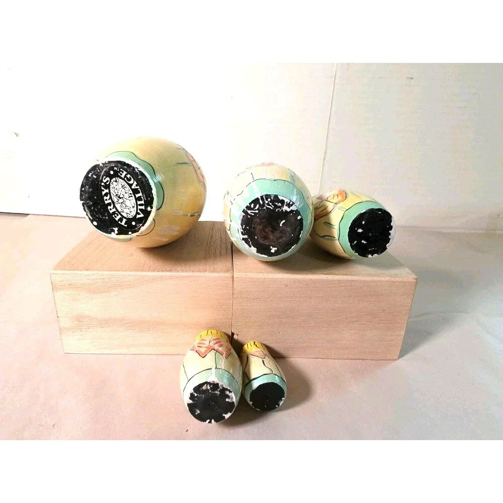 Vintage Russian Nesting Dolls Set Of 5 Terry's Village